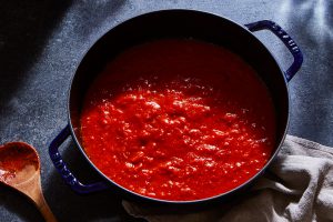 Tomato sauce from pureed tomatoes